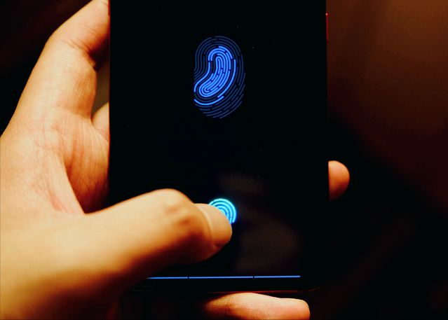 华为自研指纹技术破局!Pura80或首发屏下方案Mate80走侧边路线(图5)