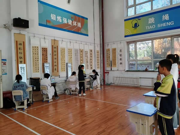 东华小学：【深化能力作风建设】开展常见病监测助力学生健康成长——东华小学开展学生常见病检测工作（图）(图3)
